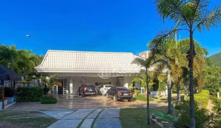 Casa à venda, 600 m² por R$ 3.000.000,00 - São José de Imbassai - Maricá/RJ