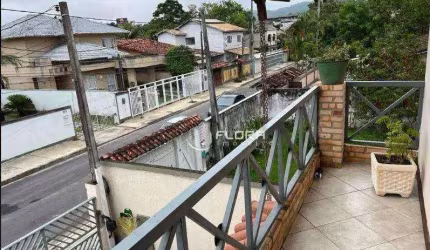 Casa com 3 dormitórios à venda, 133 m² por R$ 790.000,00 - Itaipu - Niterói/RJ