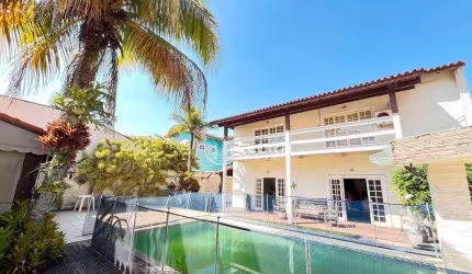 Casa com 4 dormitórios à venda, 423 m² por R$ 2.500.000,00 - Camboinhas - Niterói/RJ