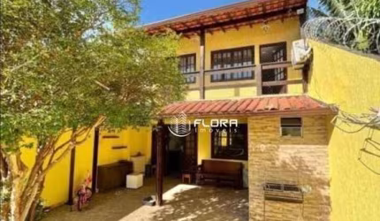 Casa com 2 dormitórios à venda, 130 m² por R$ 550.000,00 - Itaipu - Niterói/RJ