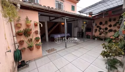 Casa com 3 dormitórios à venda, 100 m² por R$ 350.000,00 - Cidade Alegria - Resende/RJ
