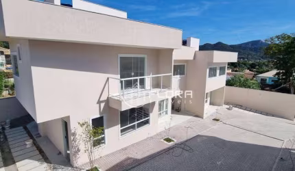 Casa com 3 dormitórios à venda, 111 m² por R$ 590.000,00 - Engenho do Mato - Niterói/RJ