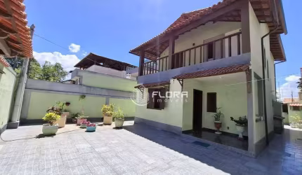 Casa com 3 dormitórios à venda, 160 m² por R$ 1.590.000 - Camboinhas - Niterói/RJ