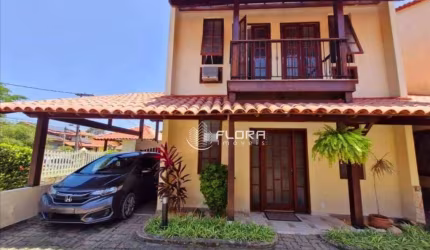 Casa com 3 dormitórios à venda, 113 m² por R$ 700.000,00 - Itaipu - Niterói/RJ