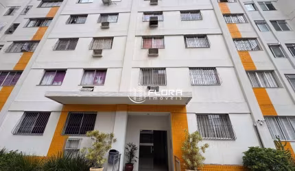 Apartamento com 2 dormitórios à venda, 70 m² por R$ 260.000,00 - Jardim Jalisco - Resende/RJ
