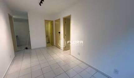 Apartamento com 3 dormitórios à venda, 63 m² por R$ 200.000,00 - Maria Paula - São Gonçalo/RJ