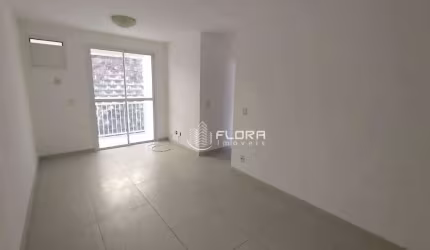 Apartamento com 3 dormitórios à venda, 70 m² por R$ 370.000,00 - Maceió - Niterói/RJ