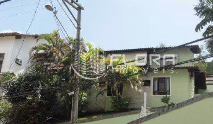 Casa com 4 dormitórios à venda, 260 m² por R$ 785.000 - Sape - Niterói/RJ