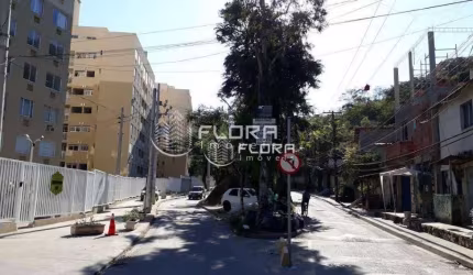Área à venda, 13000 m² por R$ 3.500.000,00 - Piratininga - Niterói/RJ