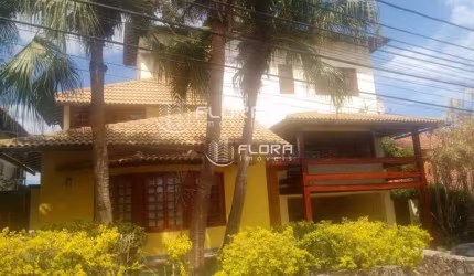 Casa com 3 dormitórios à venda, 600 m² por R$ 2.100.000,00 - Piratininga - Niterói/RJ