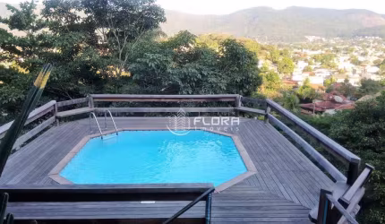 Casa com 3 dormitórios à venda, 140 m² por R$ 820.000,00 - Serra Grande - Niterói/RJ