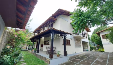 Casa com 4 dormitórios à venda, 442 m² por R$ 1.900.000,00 - Piratininga - Niterói/RJ