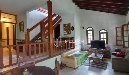 Casa com 5 dormitórios à venda, 300 m² por R$ 739.000,00 - Itaipu - Niterói/RJ