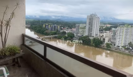 Apartamento Triplex com 3 dormitórios à venda, 246 m² por R$ 799.000,00 - Centro - Resende/RJ