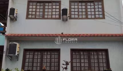 Casa com 3 dormitórios à venda, 144 m² por R$ 600.000,00 - Porto Novo - São Gonçalo/RJ