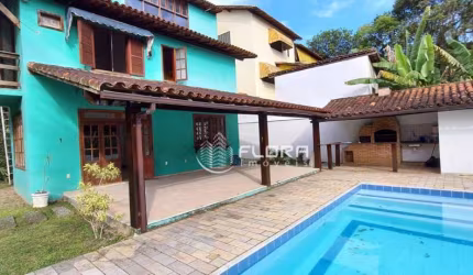 Casa à venda, 272 m² por R$ 750.000,00 - Maria Paula - Niterói/RJ