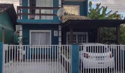 Sobrado à venda, 92 m² por R$ 850.000,00 - Armação - Penha/SC