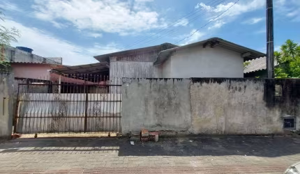 Terreno 200 m²  Navegantes SC.
