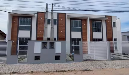 Casa com 3 dormitórios à venda, 100 m² por R$ 649.000,00 - Meia Praia - Navegantes/SC