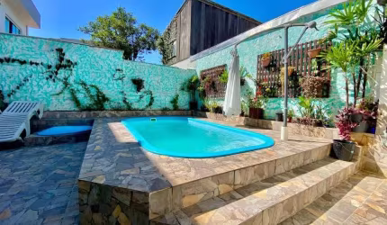 Casa com 3 dormitórios à venda bairro São Judas - Itajaí/SC