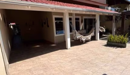 Casa com 3 dormitórios à venda, 170 m² por R$ 1.800.000,00 - Perequê - Porto Belo/SC