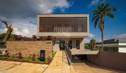 Casa em Condomínio para Venda em Cotia, Granja Viana, 4 dormitórios, 3 suítes, 6 banheiros, 9 vagas