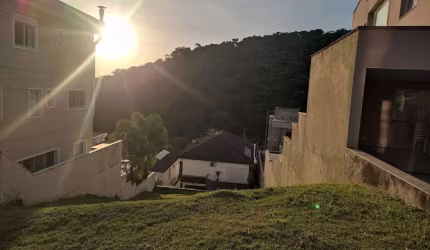 Lote para Venda em Santana de Parnaíba, Alphaville