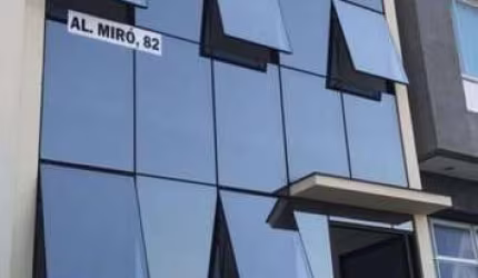 Prédio Comercial para Locação em Santana de Parnaíba, Alphaville, 5 banheiros