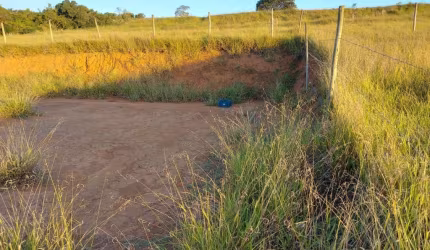 Área para Venda em Jarinu, 00