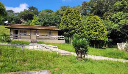 Haras para Venda em São Roque, Taboão, 10 dormitórios, 4 suítes, 7 banheiros, 5 vagas