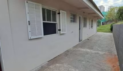 Casa para Venda em Jundiaí, Vila Nambi, 2 dormitórios, 1 banheiro, 5 vagas