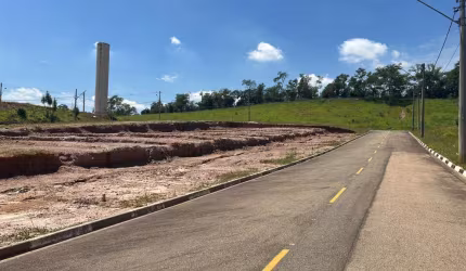 Terreno em Condomínio para Venda em Santana de Parnaíba, Loteamento Jardim das Flores