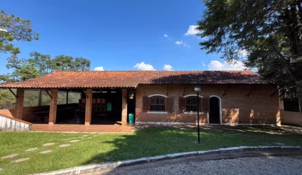 Sítio para Venda em Jundiaí, Champirra, 4 dormitórios, 2 banheiros