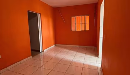 Casa para Locação em Santana de Parnaíba, Parque dos Eucaliptos (Fazendinha), 1 dormitório, 1 banheiro