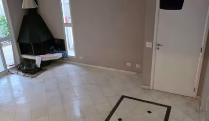 Casa em Condomínio para Locação em Barueri, Residencial Tamboré, 4 dormitórios, 1 suíte, 2 banheiros, 2 vagas