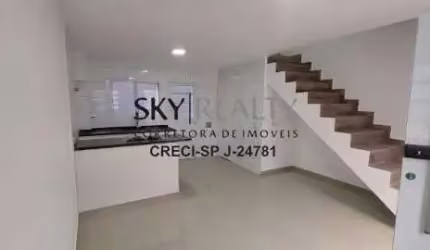Casa em condomínio fechado com 3 quartos para alugar na Rua Pierre de Beranger, 259, Vila São Pedro, São Paulo por R$ 3.000