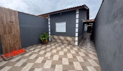 Casa lado praia no bairro Bopiranga em Itanhaém-SP