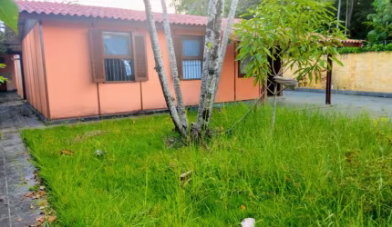 Casa lado praia  no bairro Bopiranga em Itanhaém-SP