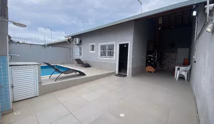 Casa lado praia no bairro Cibratel 2 em Itanhaém-SP