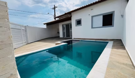 Casa lado praia  no Balneario California em Itanhaém-SP