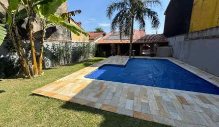 Casa lado praia no Jardim Jamaica em Itanhaém-SP