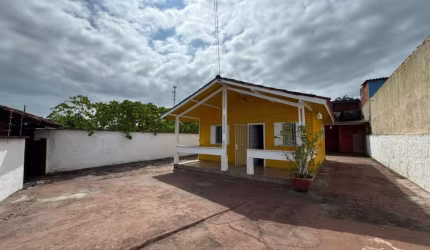 Casa para Venda no bairro Guacyra, localizado na cidade de Itanhaém / SP