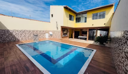 Casa no Jardim Jamaica em Itanhaém