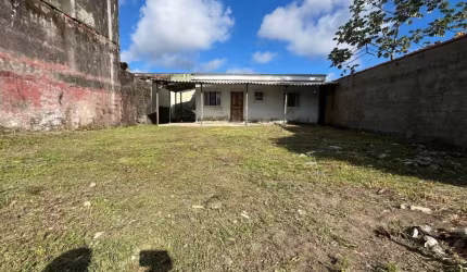 Casa para Venda no bairro America, localizado na cidade de Itanhaém / SP.