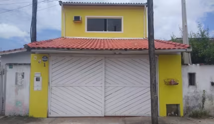 Casa (sobrado) no bairro Nossa Sra. do Sion, em Itanhaém