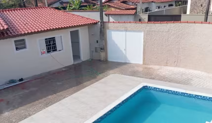 Casa no Jardim Suarão em Itanhaém