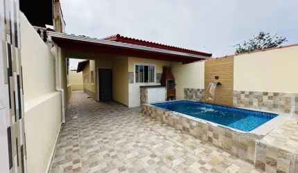 Casa no Jardim Magalhães em Itanhaém-SP
