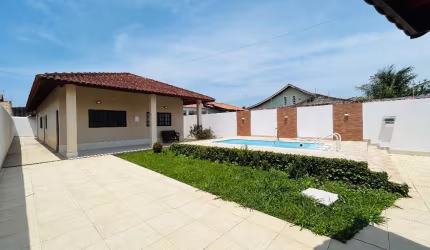 Casa no Balneario Gaivotas em Itanhaém