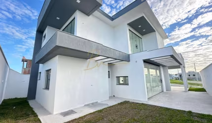 Casa para Venda em São Pedro da Aldeia, Nova São Pedro, 3 dormitórios, 2 suítes, 4 banheiros, 4 vagas