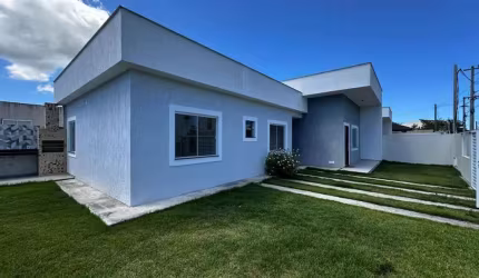 Casa para Venda em São Pedro da Aldeia, Nova São Pedro, 3 dormitórios, 1 suíte, 2 banheiros, 2 vagas